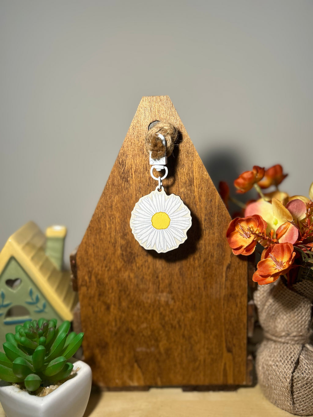 Daisy Keychain